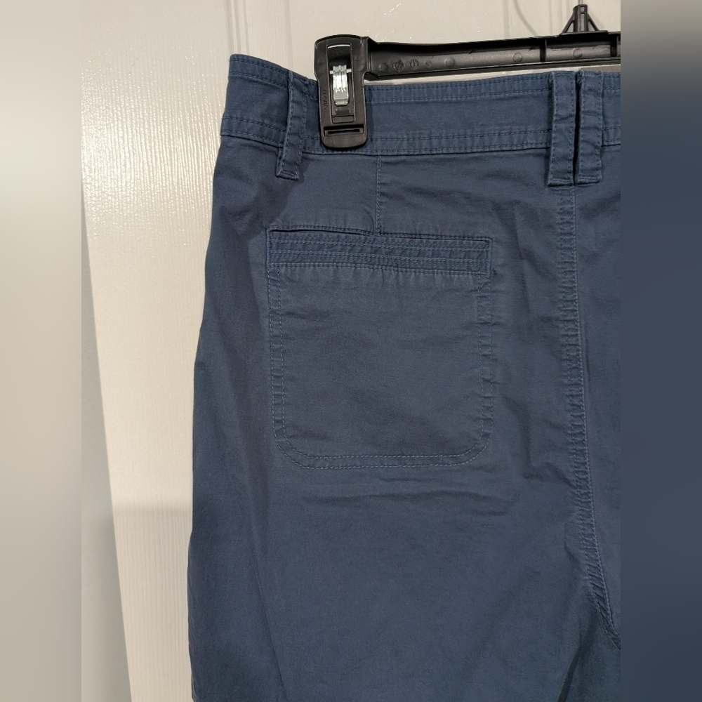 Eddie Bauer Blue Casual Shorts in Size 14 - Picture 7 of 13